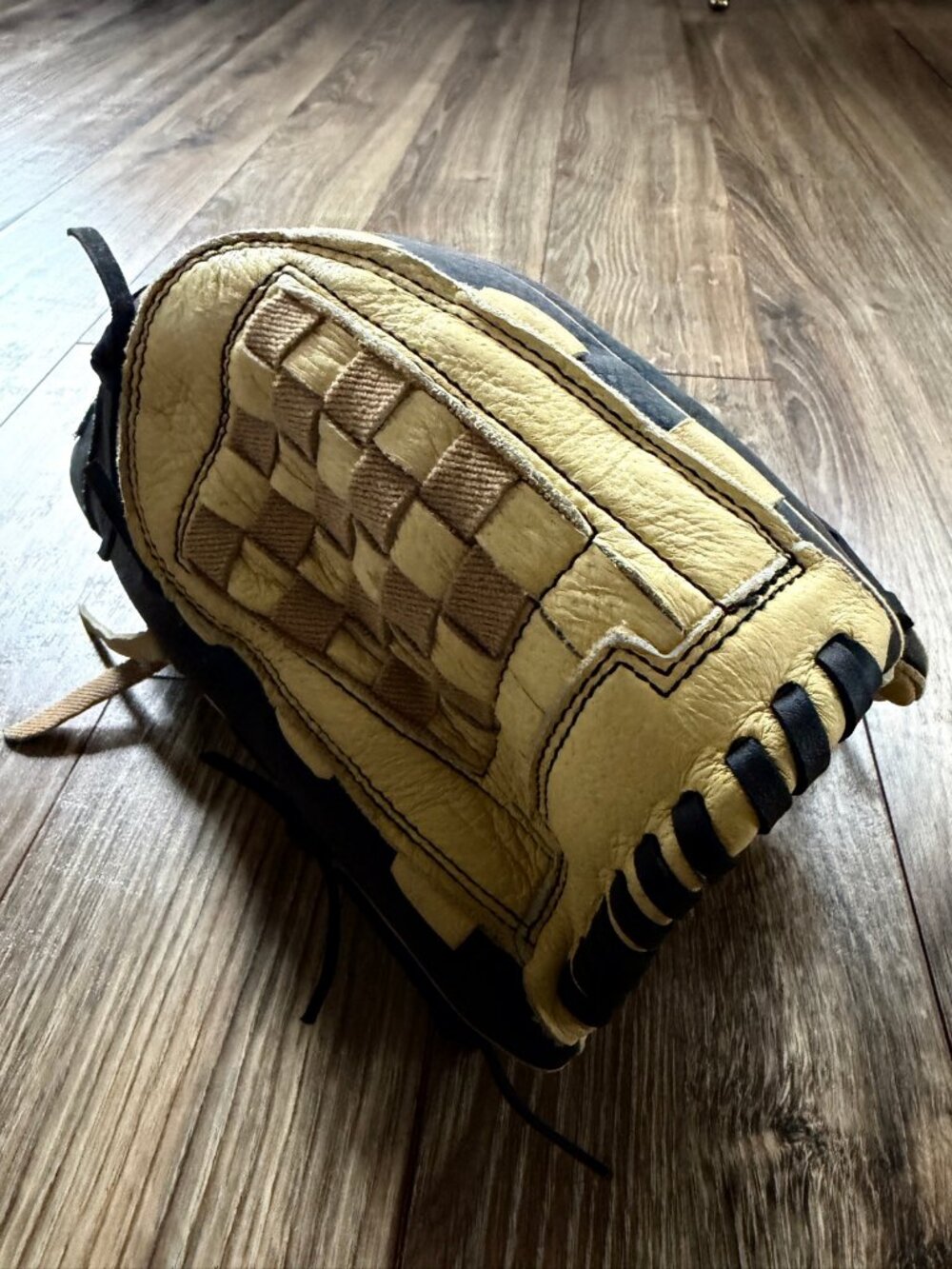 Adidas TR 1300NB Baseball Glove 13 Inch Left Hand Throw Black Tan